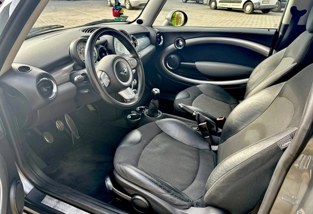 MINI Cooper S cena 18000 przebieg: 185000, rok produkcji 2008 z Słubice małe 92